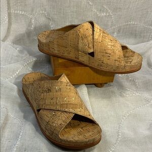 NWOT Kork-Ease cross cork sandals flats